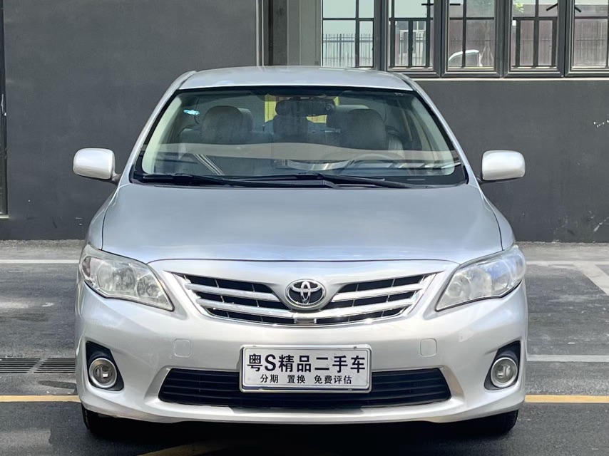 Toyota Corolla 2010 immagine di auto #2