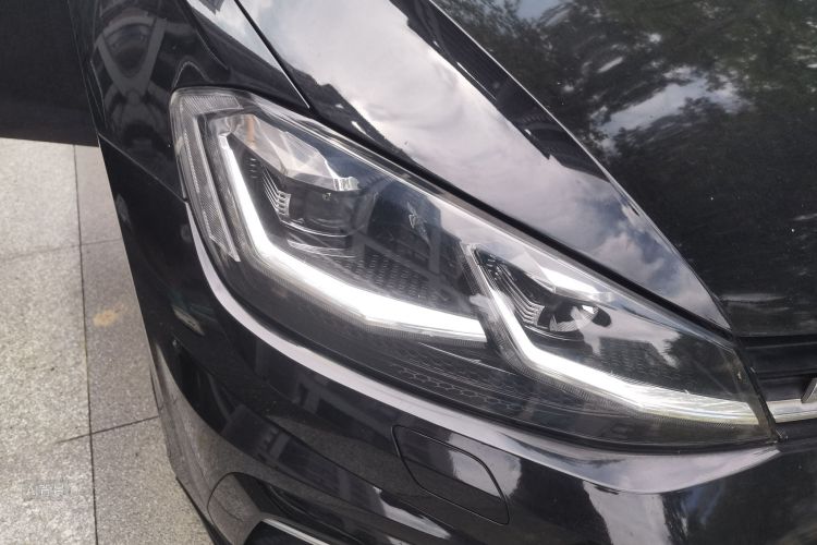 Volkswagen Golf 2019 #8 Volkswagen Golf 2019 car image #8