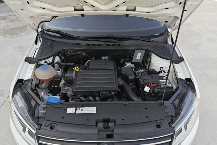 Volkswagen Santana 2018 car image #20