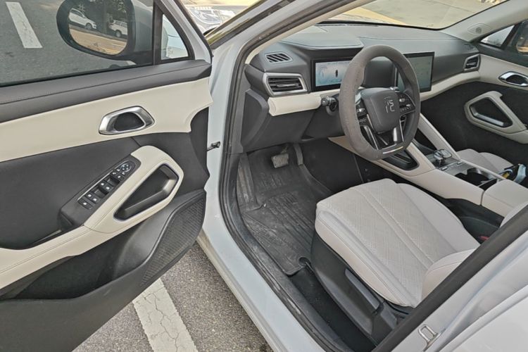 BYD YuanUP 2024 #16 BYD YuanUP 2024 car image #16