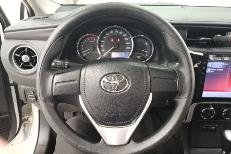 Toyota Corolla 2018 #11 Toyota Corolla 2018 car image #11