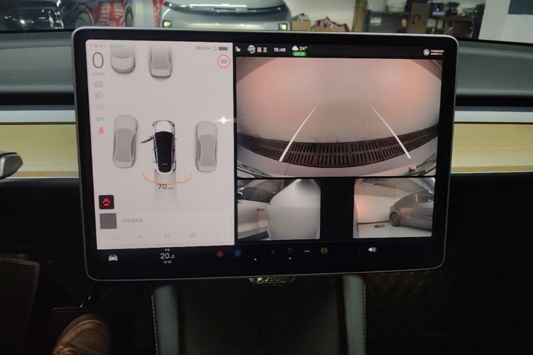 Tesla Model Y 2023 #13 Tesla Model Y 2023 car image #13