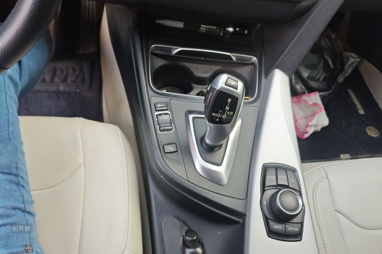 BMW 3 Series GT 2016 #16 BMW 3 Series GT 2016 car image #16