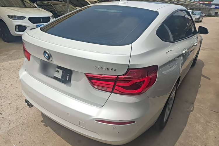 BMW 3 Series GT 2016 car image #7