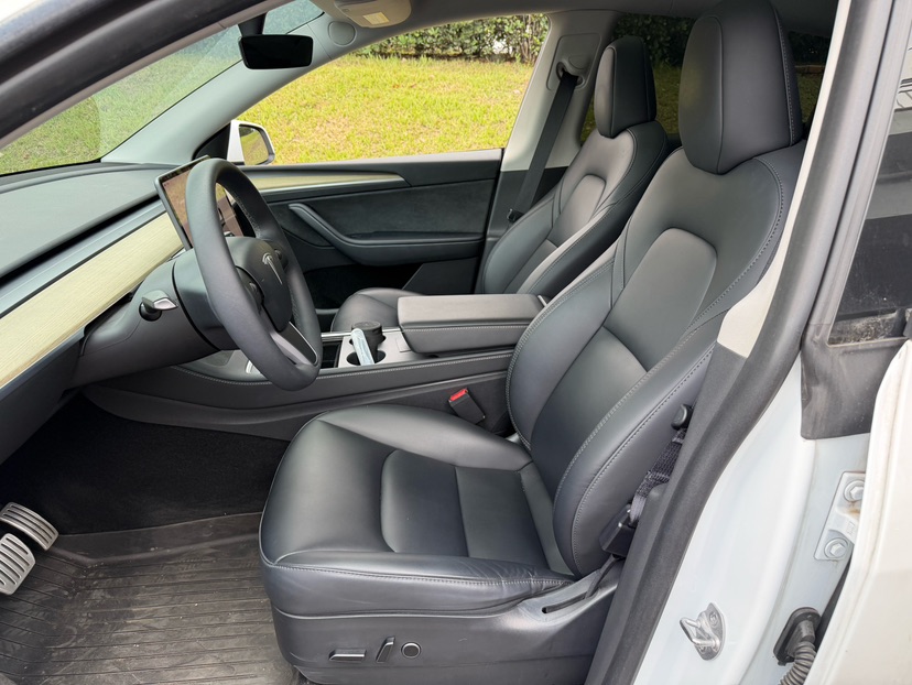 Tesla Model Y 2023 car image #4