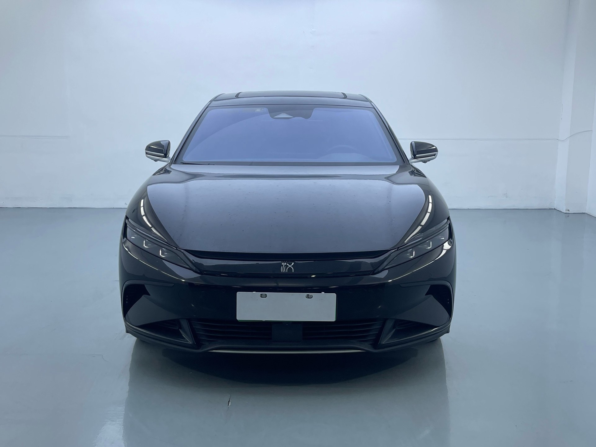 BYD Han 2023 #3 BYD Han 2023 car image #3