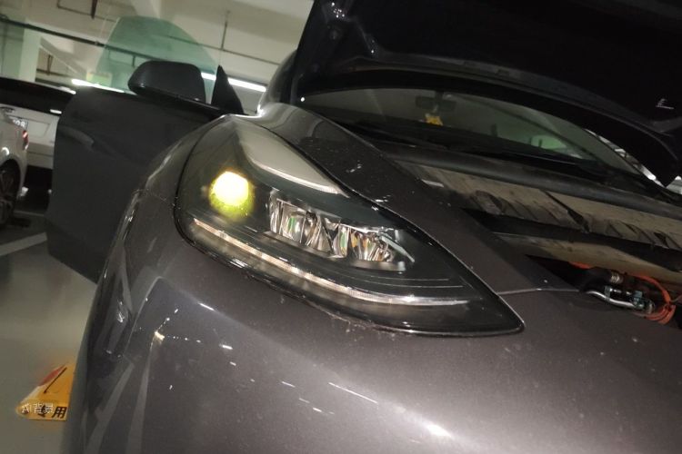 Tesla Model Y 2022 car image #8
