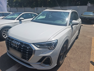 Audi Q3 2024 car image 
