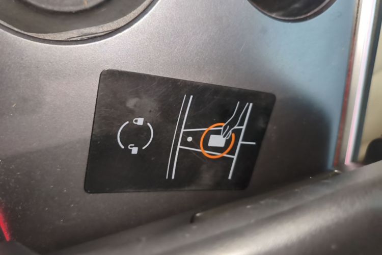 Tesla Model 3 2021 car image #14