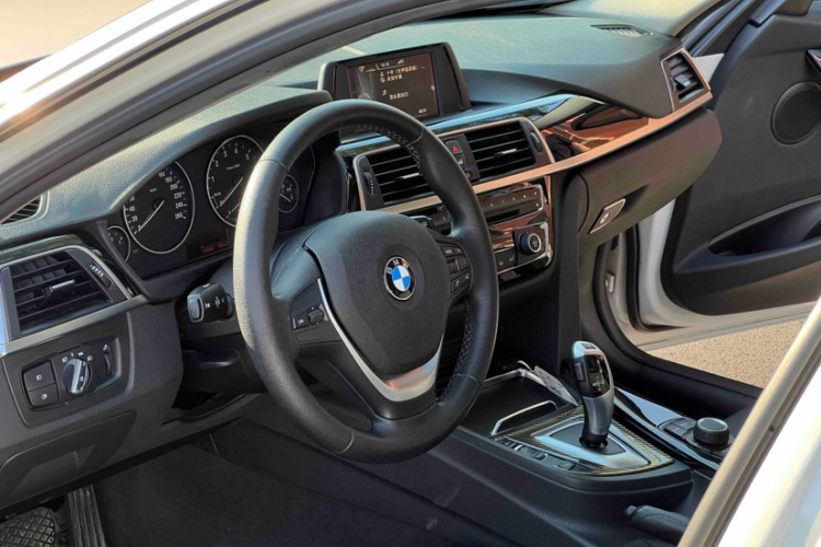 BMW 3 Series 2017 #17 BMW 3 Series 2017 imagen de coche #17