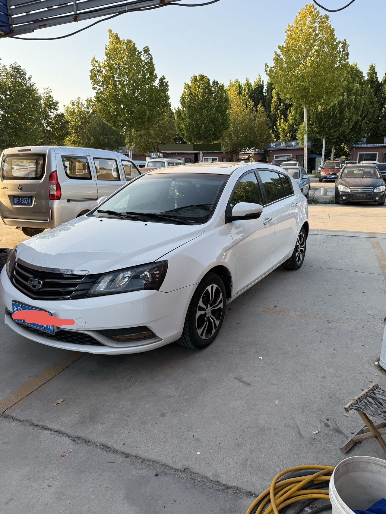GEELY Emgrand 2015 GEELY Emgrand 2015 car image