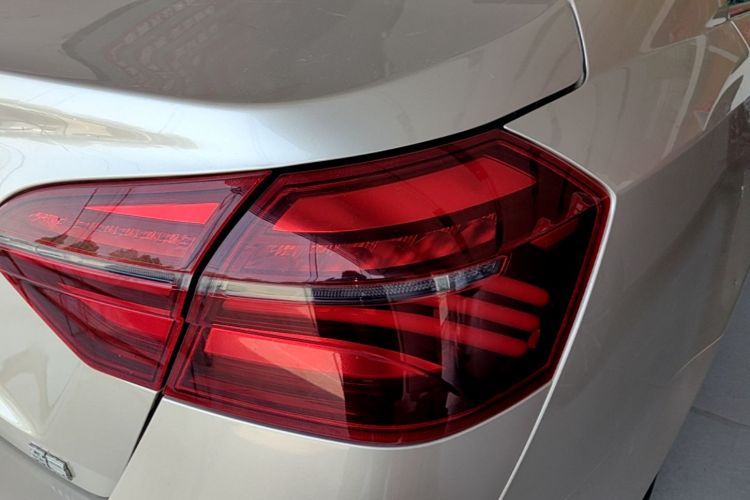 GEELY Emgrand 2020 #8 GEELY Emgrand 2020 car image #8
