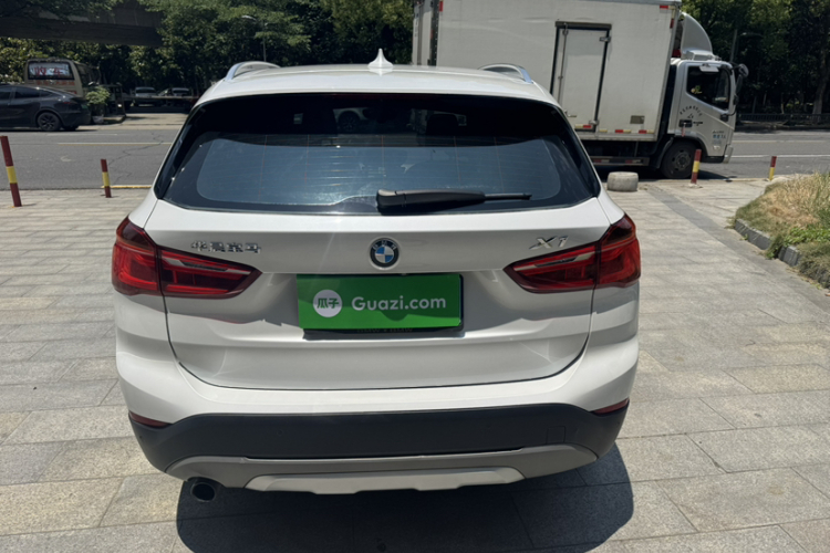 BMW X1 2018 #3 BMW X1 2018 car image #3