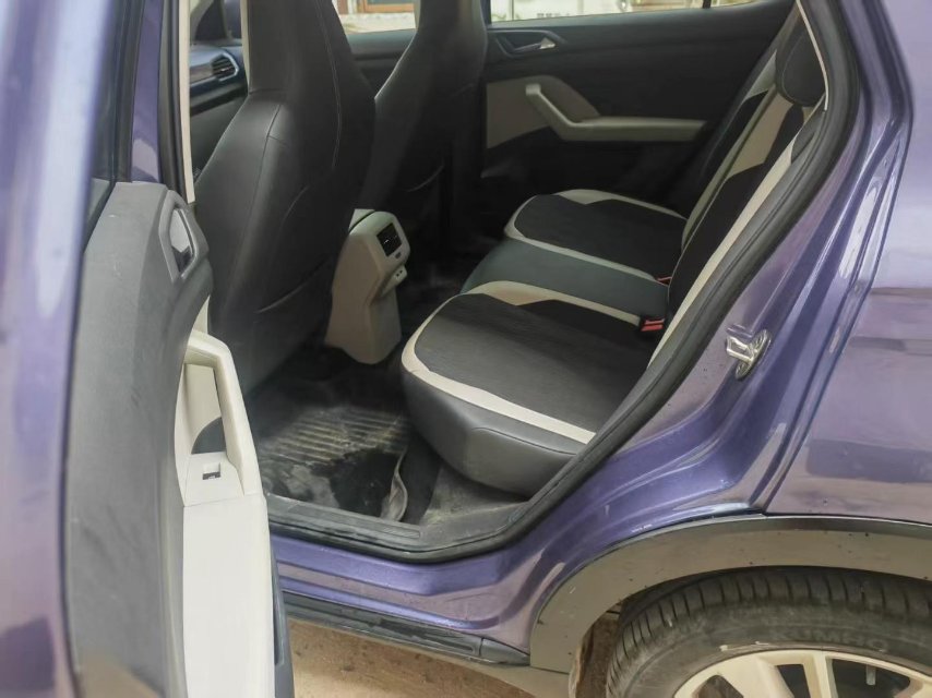 Volkswagen T-Cross 2019 immagine di auto #5