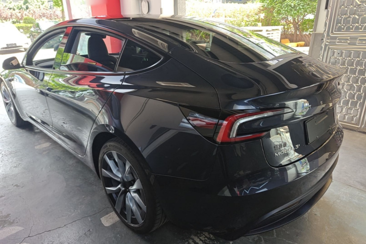 Tesla Model 3 2024 #7 Tesla Model 3 2024 car image #7