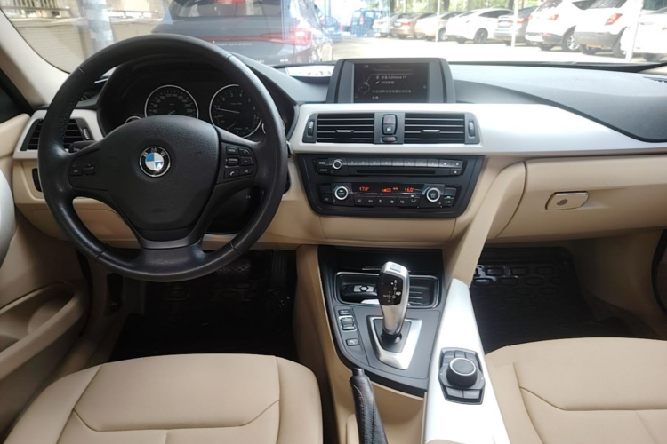 BMW 3 Series 2015 #10 BMW 3 Series 2015 car image #10