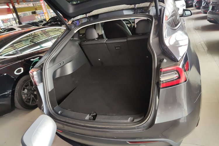 Tesla Model Y 2021 #19 Tesla Model Y 2021 immagine di auto #19