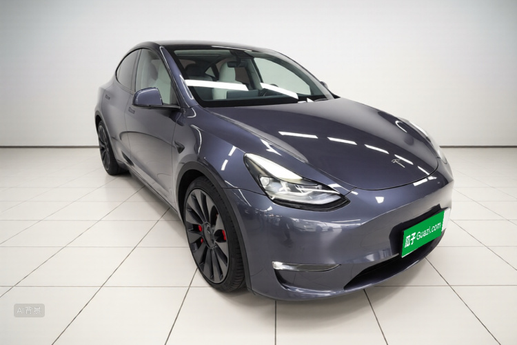 Tesla Model Y 2023 #4 Tesla Model Y 2023 car image #4