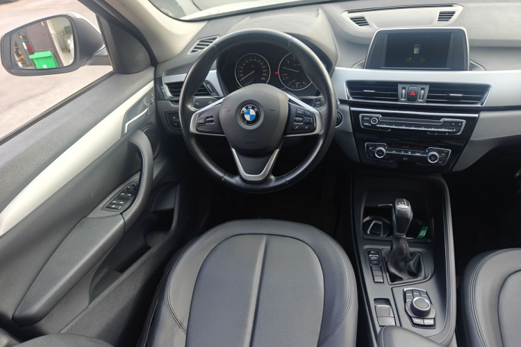 BMW X1 2017 car image #11