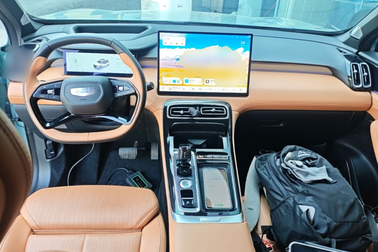 GEELY Boyue L 2025 #10 GEELY Boyue L 2025 immagine di auto #10