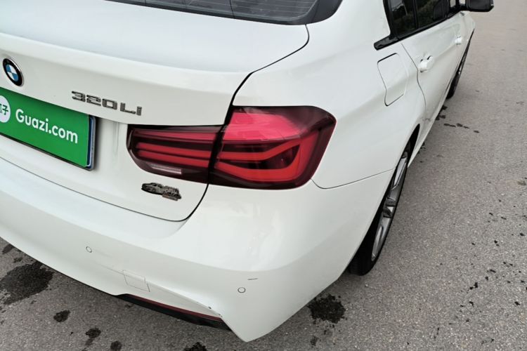 BMW 3 Series 2019 #8 BMW 3 Series 2019 car image #8