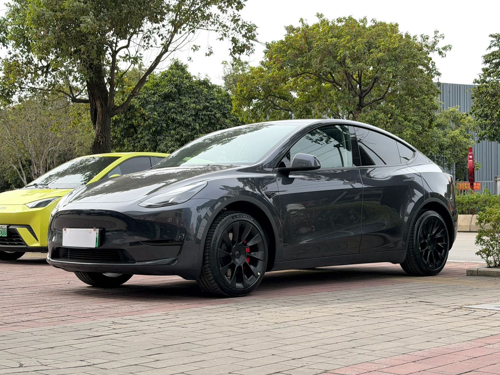 Tesla Model Y 2024 car image 