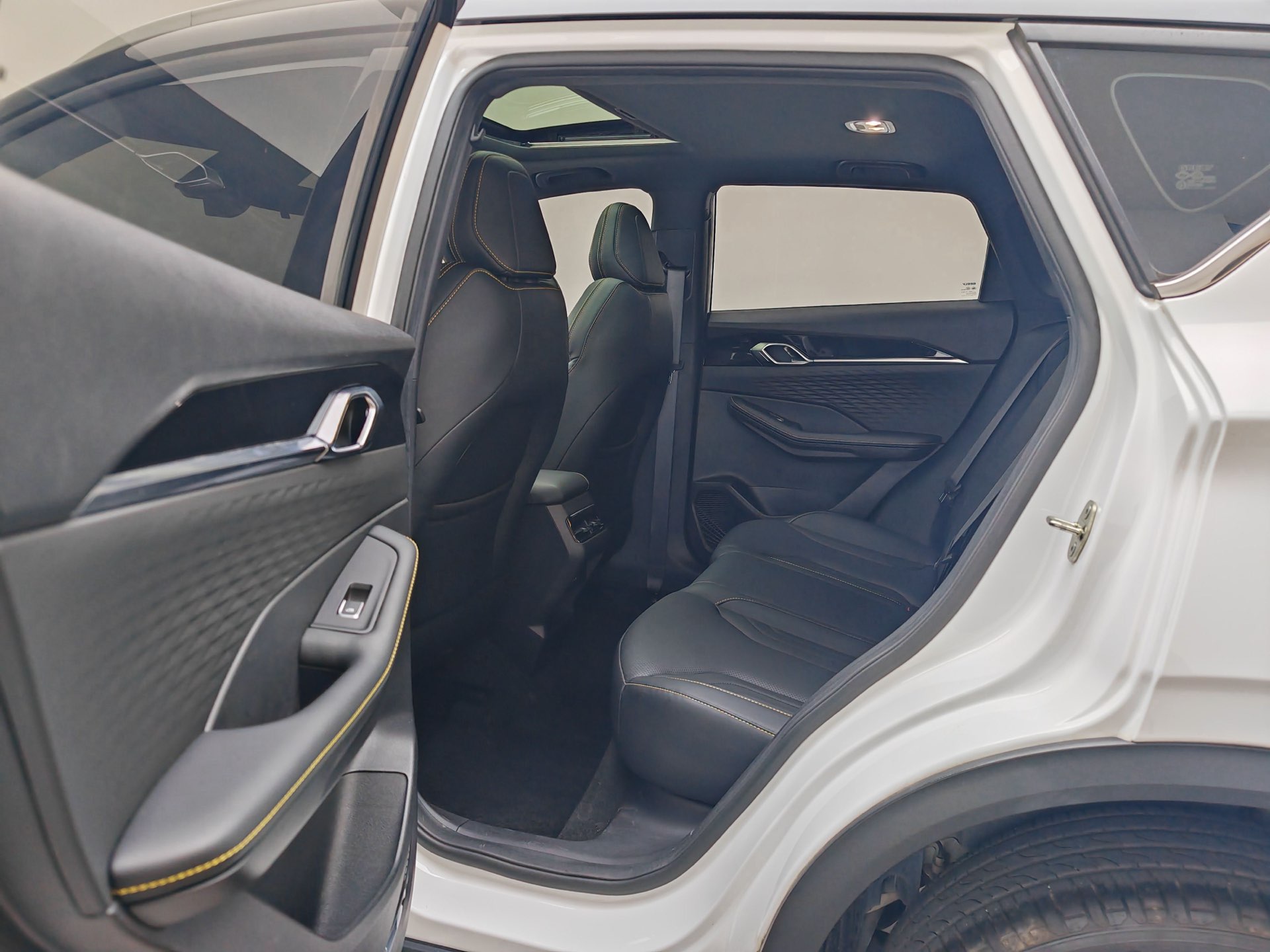 GEELY Coolray 2025 #8 GEELY Coolray 2025 car image #8