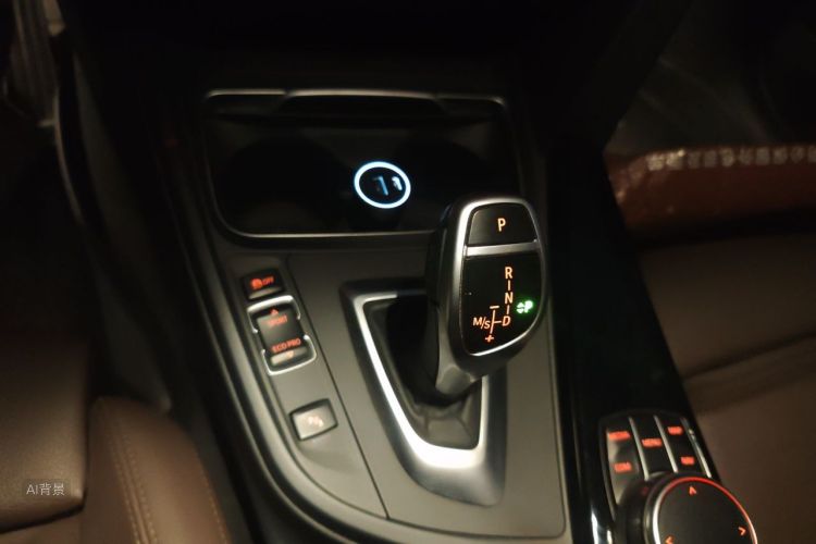 BMW 3 Series 2018 #16 BMW 3 Series 2018 car image #16