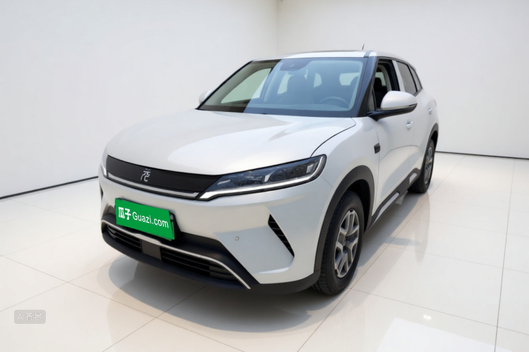 BYD YuanUP 2025 #2 BYD YuanUP 2025 car image #2