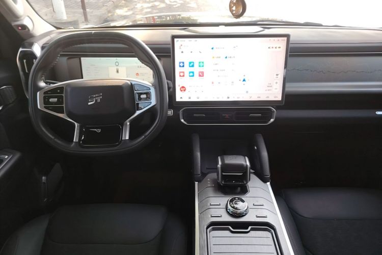 Jetour Traveller 2023 car image #11