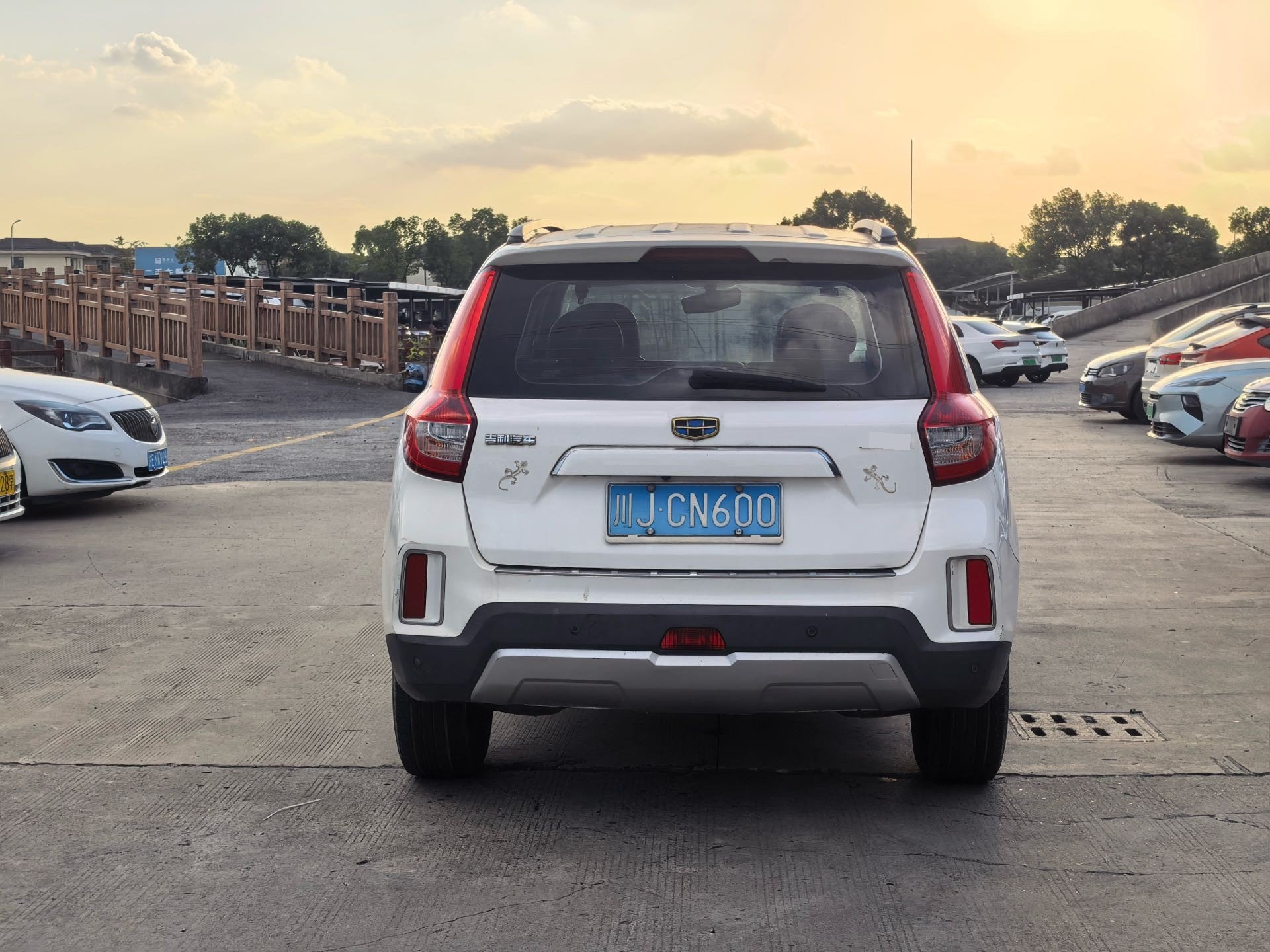 GEELY Vision X6 2017 #7 GEELY Vision X6 2017 car image #7