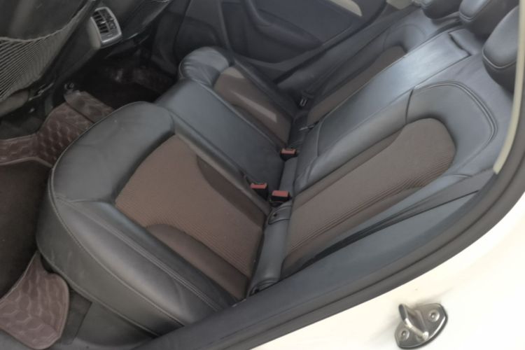 Audi Q3 2018 #17 Audi Q3 2018 car image #17