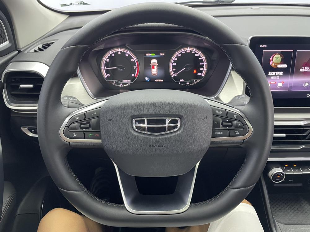 GEELY Coolray 2023 #19 GEELY Coolray 2023 car image #19