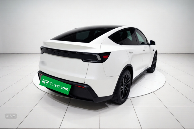 Tesla Model Y 2025 car image #7