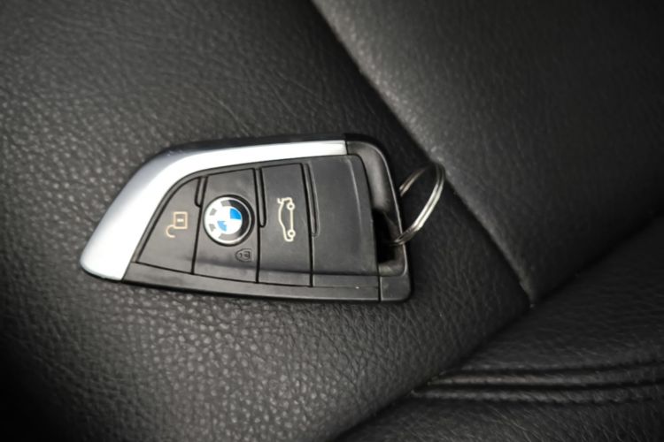 BMW X1 2018 #14 BMW X1 2018 car image #14