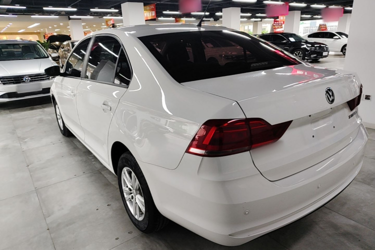 Volkswagen Santana 2019 #5 Volkswagen Santana 2019 car image #5