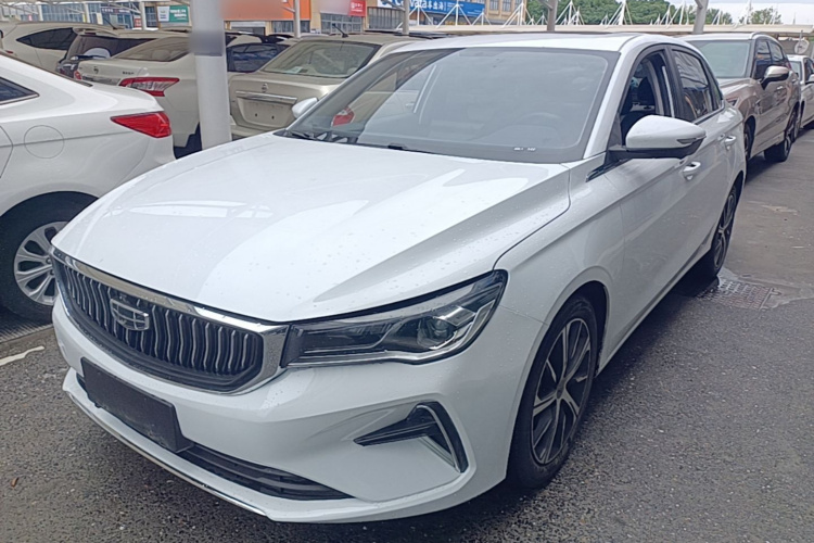 GEELY Emgrand 2022 car image #2