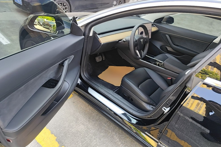 Tesla Model 3 2020 #16 Tesla Model 3 2020 car image #16