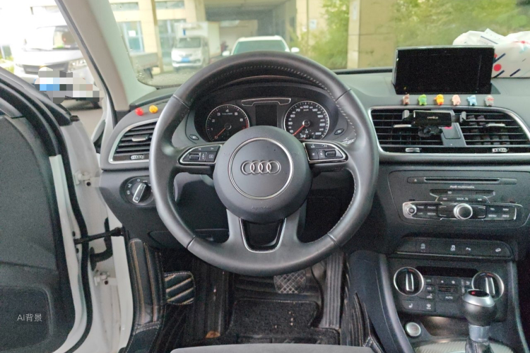 Audi Q3 2018 #12 Audi Q3 2018 car image #12