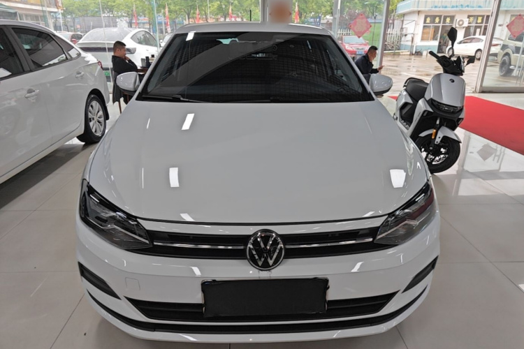 Volkswagen Polo 2024 car image #3