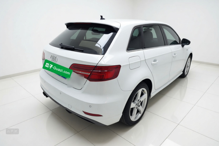 Audi A3 2019 car image #7
