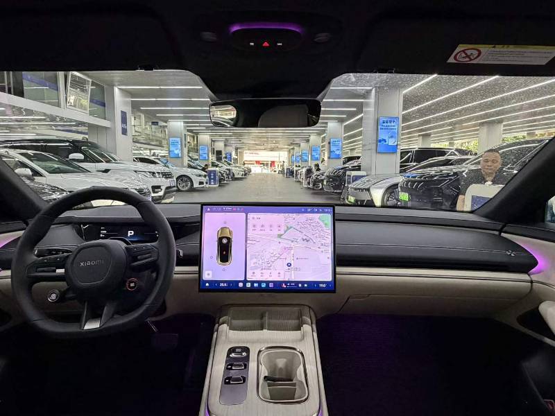 MI SU7 2025 imagen de coche #3