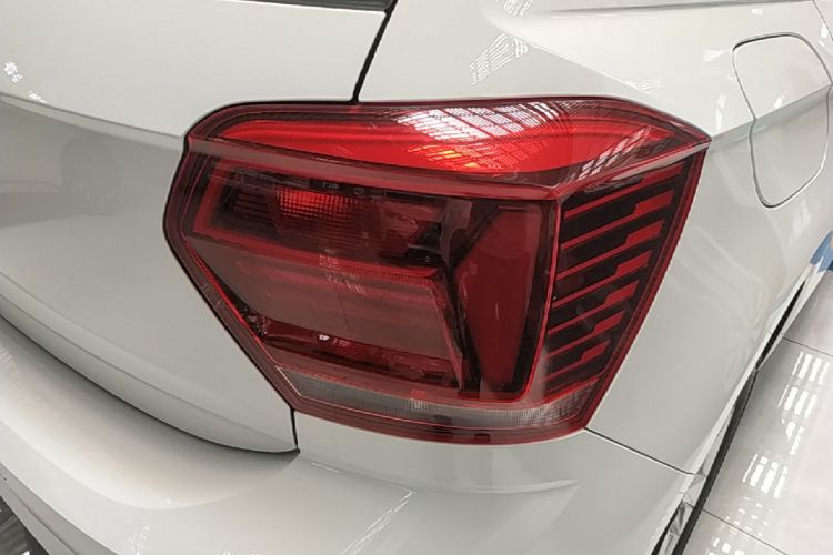 Volkswagen Polo 2023 car image #8