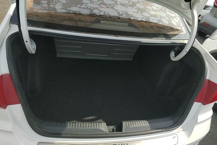 Volkswagen Santana 2017 car image #19