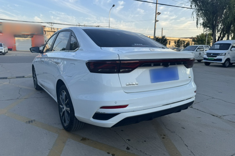 GEELY Emgrand 2024 #5 GEELY Emgrand 2024 car image #5