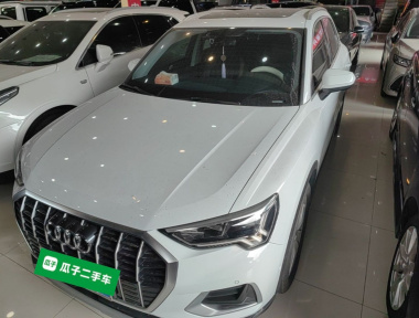 Audi Q3 2021 car image 