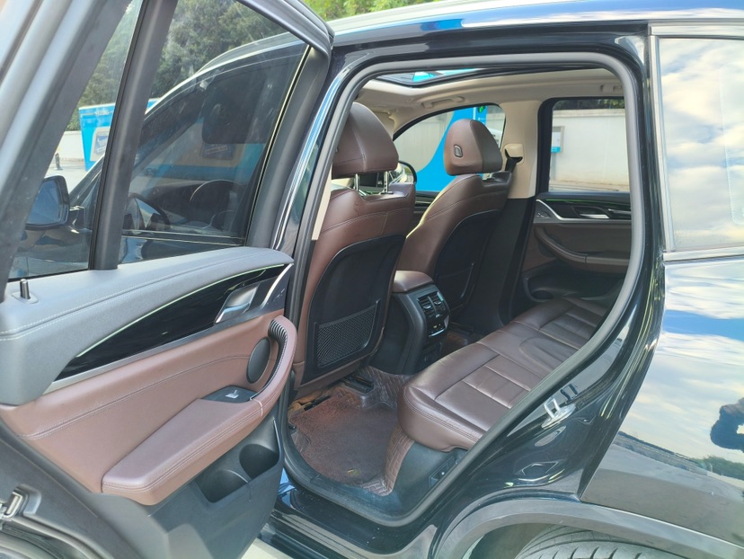 BMW X3 2019 car image #7