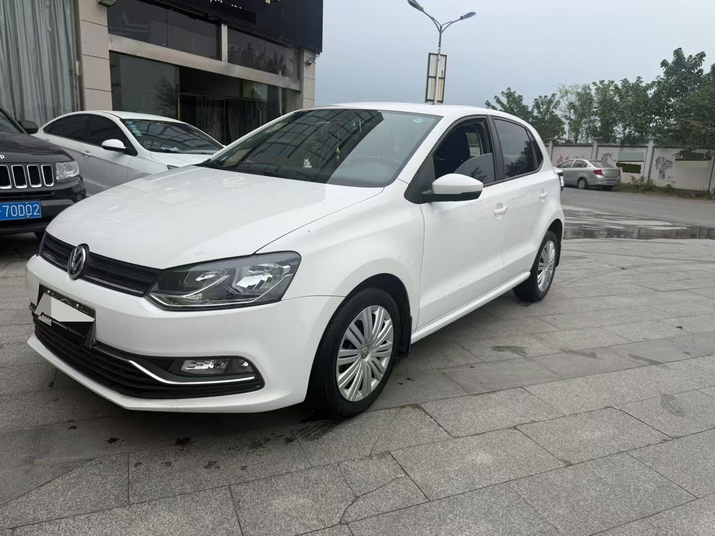 Volkswagen Polo 2019 car image 