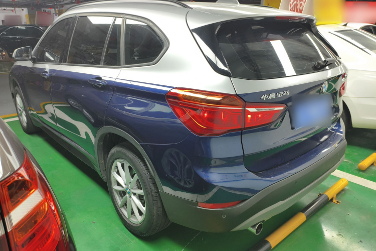 BMW X1 2018 #5 BMW X1 2018 car image #5