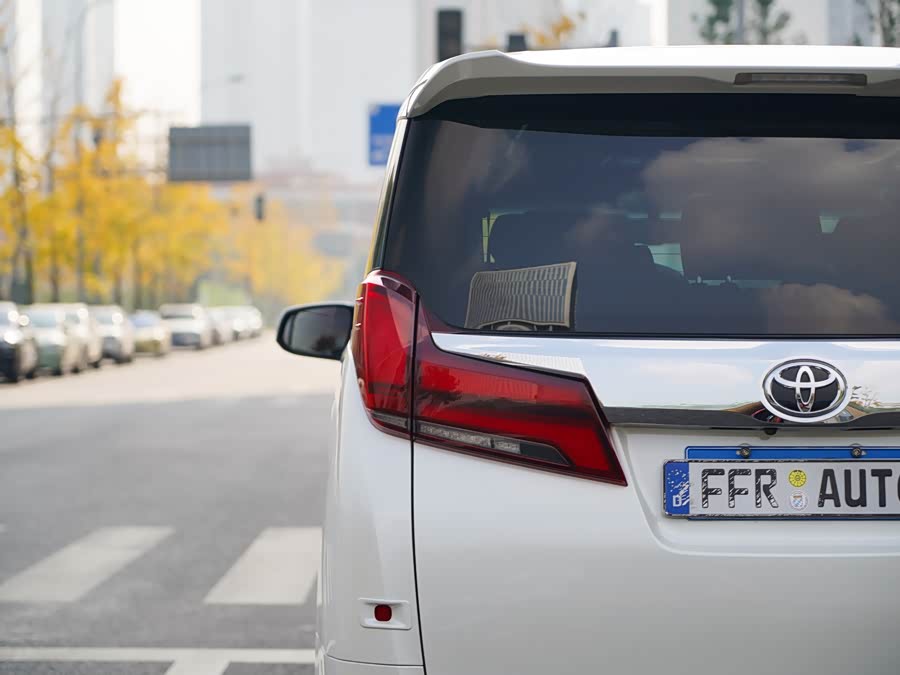 Toyota Alphard 2019 immagine di auto #45